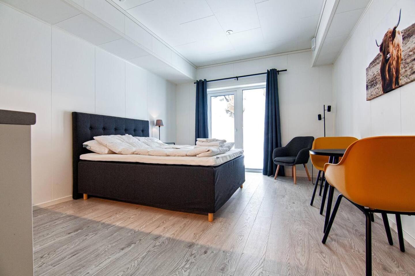 Lovely Serviced Studio Apartment In Lofoten! Svolvaer Exterior photo